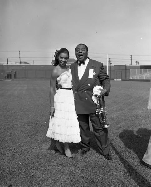 File:9th Cavalcade of Jazz, Los Angeles 1953 with Clara Yaeju.jpg