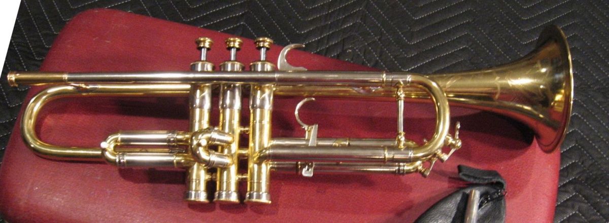 File:Emo 3865 World de Luxe 0.jpg - Brasspedia